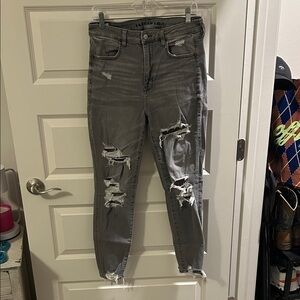 AMERICAN EAGLE Gray Distressed Women's Jeans
